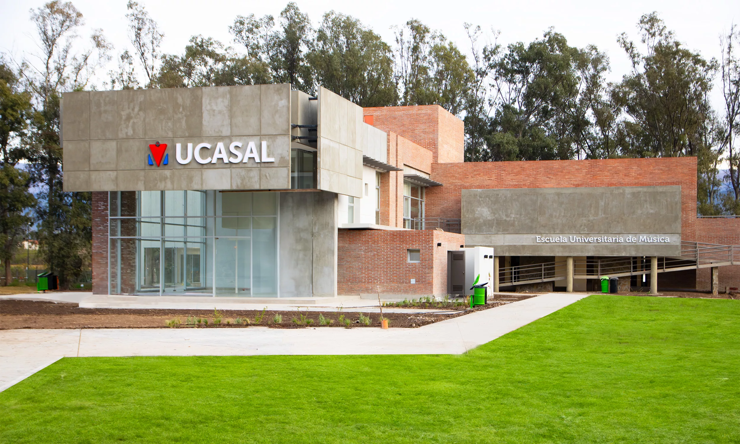 Bluenest UCASAL